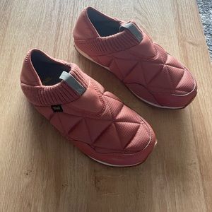 Teva ReEmber Shoes